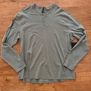 Lululemon men’s XXL NWT Basic long-sleeve Henley